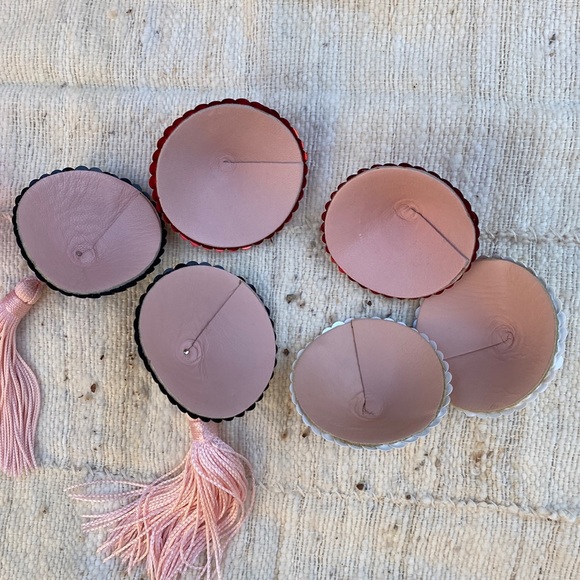 Agent Provocateur Iridescent White Pair of Sequin Nipple Pasties - Picture 7 of 12